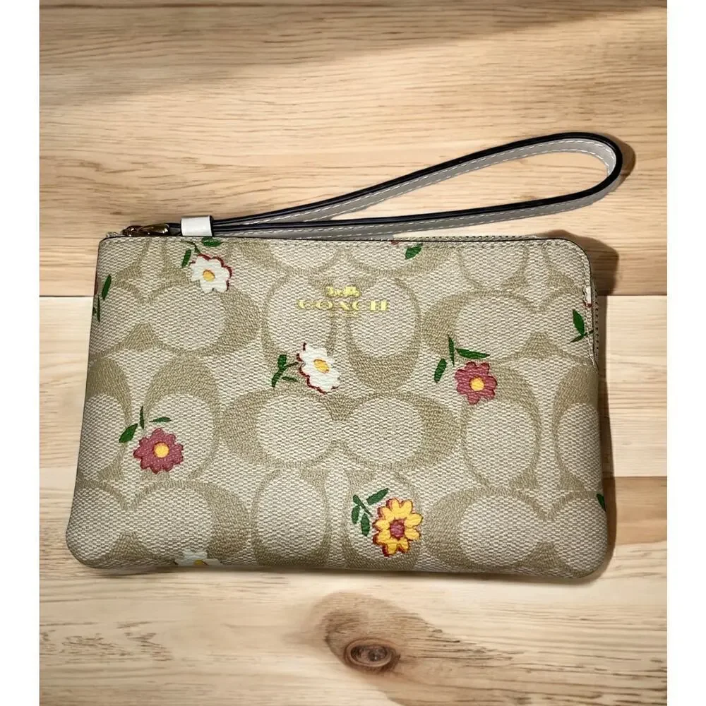 New With Tags Coach CH478 Signature Ditsy Corner Zip Wallet